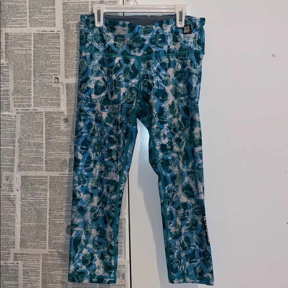 Hard core sport mermaid leggings size small